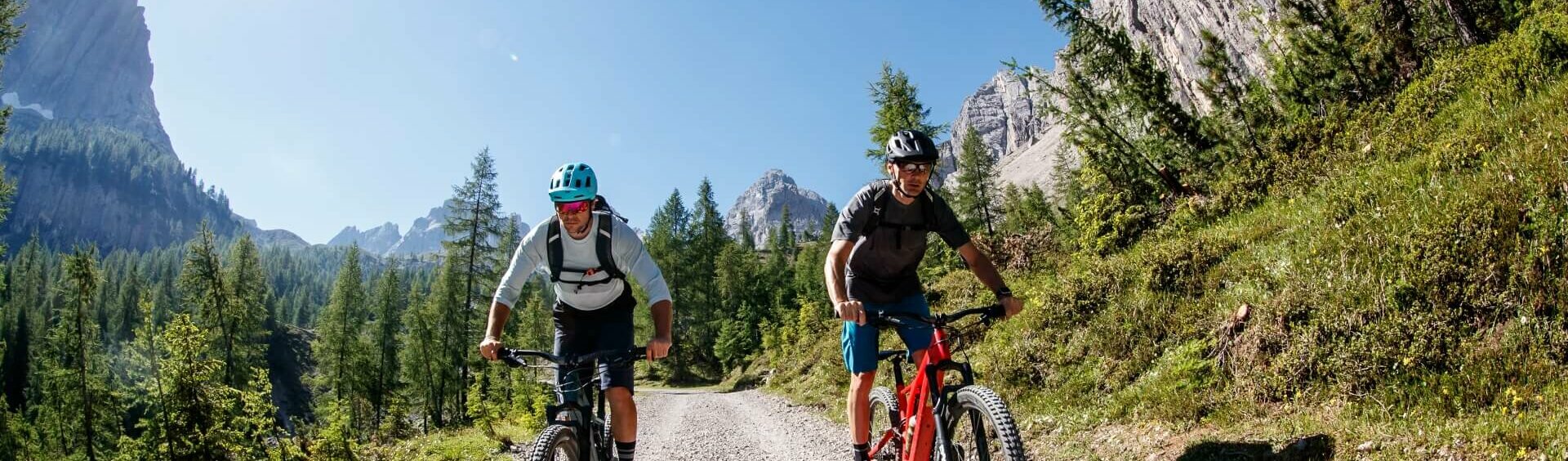 E-Biken zur Karlsbaderhütte