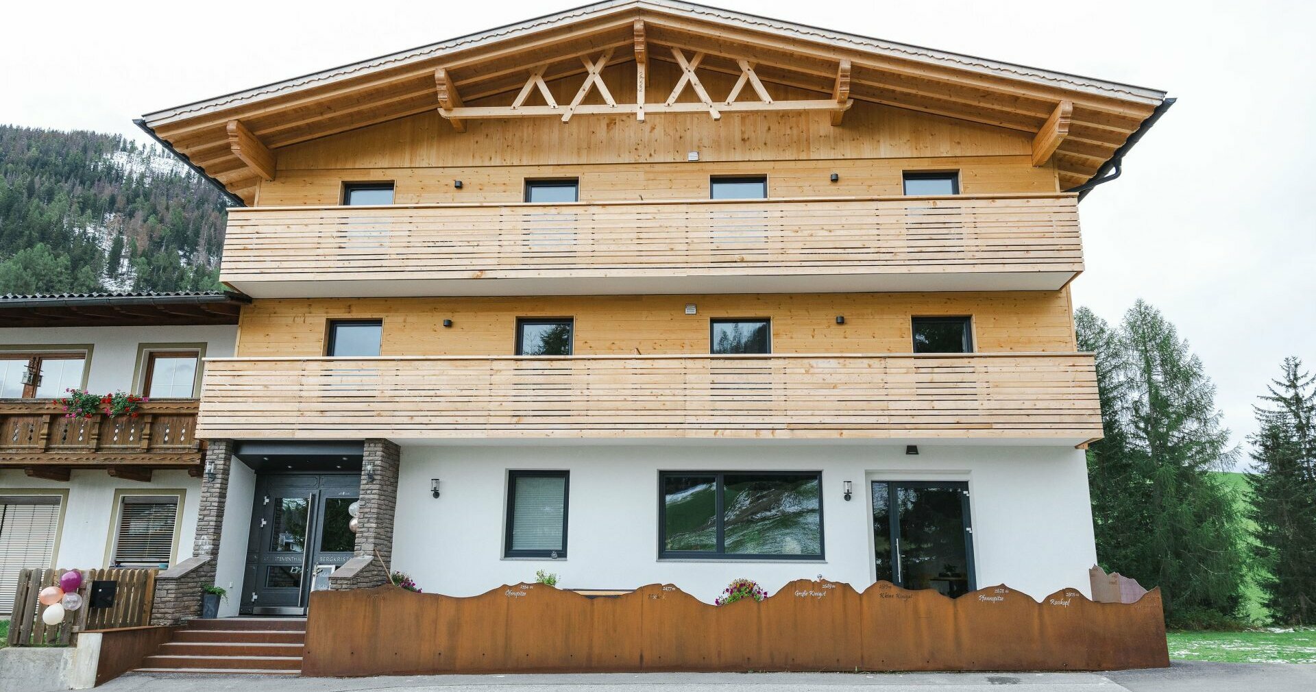 Frontansicht Appartement Bergkristall