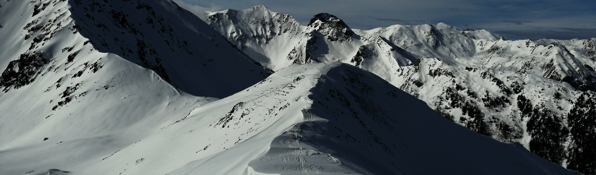 Weitblick von der Öfenspitze im Winter